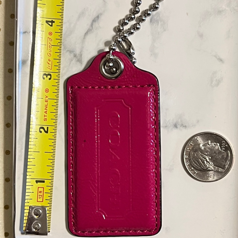 COACH CRINKLE Patent Leather hang tag (a)